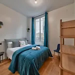 Urbanflat 98 - Large Apartment In The Center Of Paris