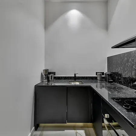 Urbanflat 98 - Large In The Center Of Appartamento *