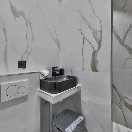 Urbanflat 98 - Large In The Center Of Appartamento *